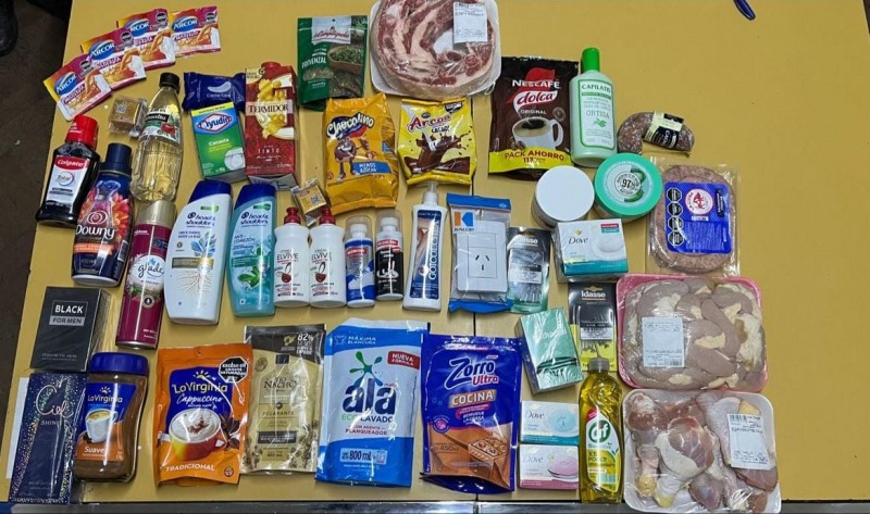 Una mujer aprehendida tras robar en un supermercado